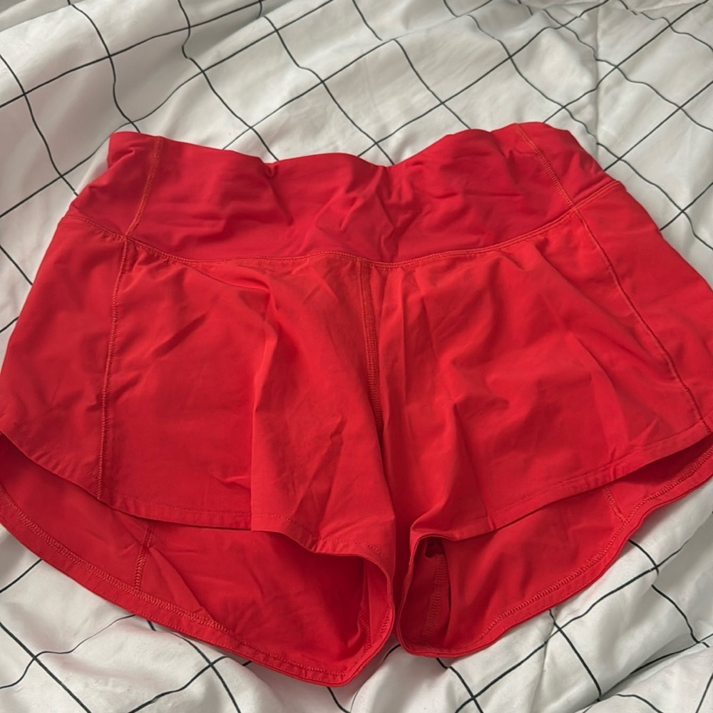 red lulu shorts